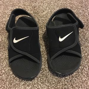 9c nike slides